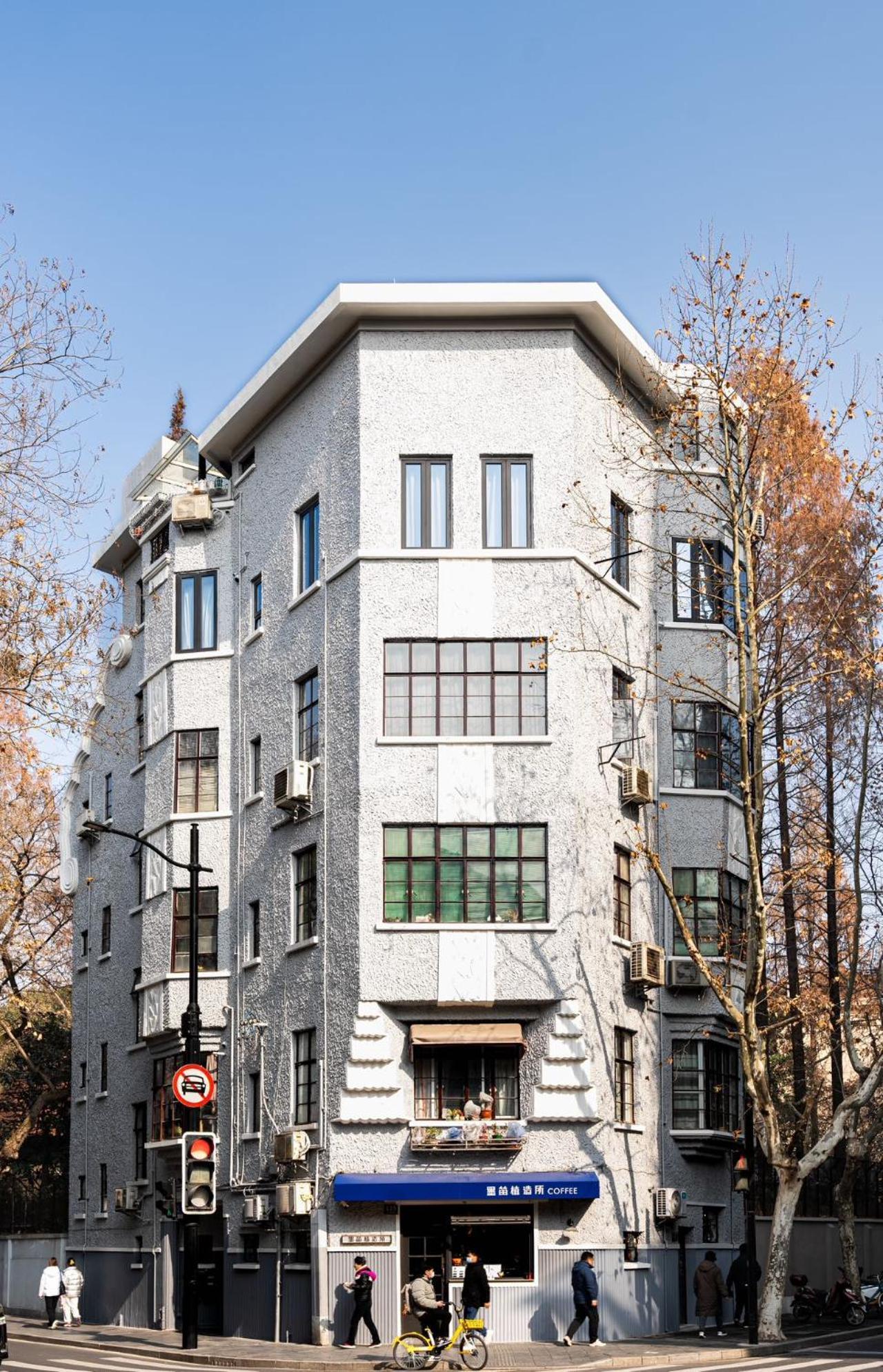 Downtown Flower - West Fuxing Road Branch * Shanghai